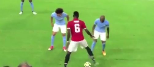 Paul Pogba s'amuse des joueurs de Man City !