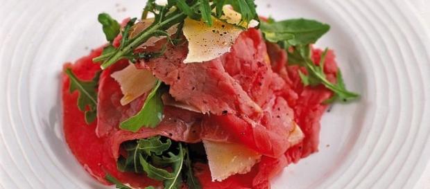 Abbinare il formaggio con la rucola è un errore che non sappiamo di commettere Abbinare il formaggio con la rucola è un errore che non sappiamo di commettere