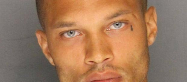 Hot Felon mug shot - the independent Hot Felon mug shot - the independent
