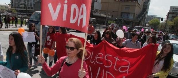 Manifestantes Pro Vida aparecieron en el Senado Manifestantes Pro Vida aparecieron en el Senado