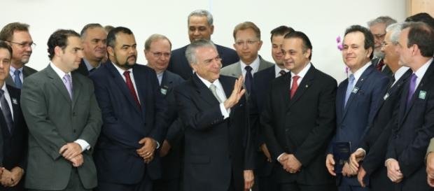 Presidente Michel Temer em reunião com a bancada evangélica (Foto: Reprodução) Presidente Michel Temer em reunião com a bancada evangélica (Foto: Reprodução)