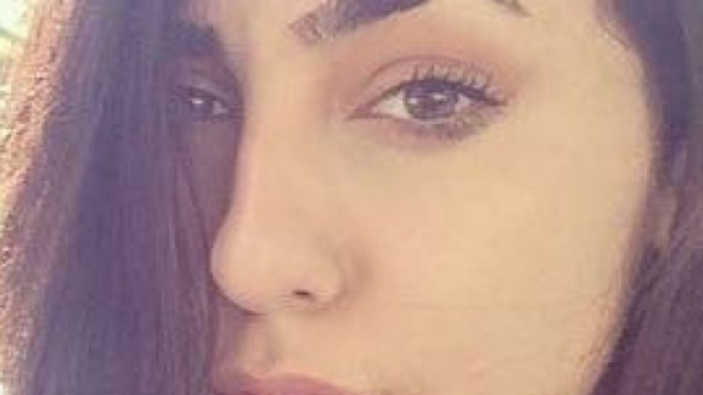 Henriette Karra, 17 enne arabo-israeliana di famiglia cristiana sarebbe stata uccisa dal padre per la sua relazione con un ragazzo musulmano.