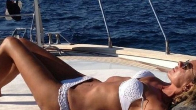 Paola Perego hot foto in estate