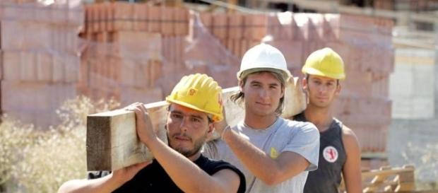 Pensione anticipata con i fondi pensione: la proposta arrivata al Senato. Pensione anticipata con i fondi pensione: la proposta arrivata al Senato.