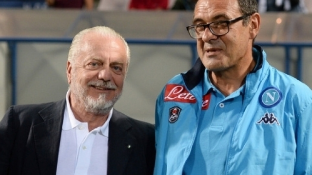 De Laurentiis e Sarri che discutono sul mercato