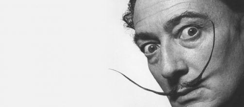 Fotografía que retrata al genial Salvador Dalí