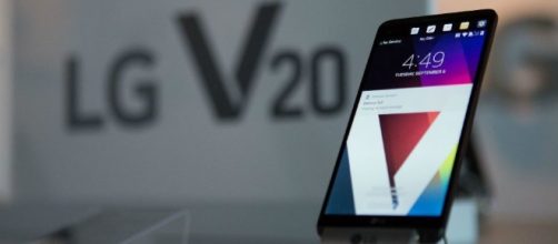 LG V30: Leaked Images Confirm 4-Camera Setup, Secondary Display - inquisitr.com