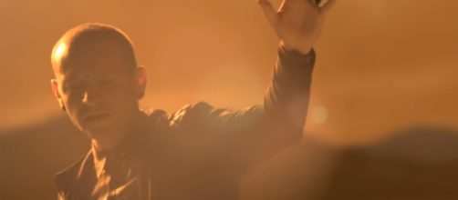 Linkin Park lead singer Chester Bennington dies at 41 /Photo via YouTube/Linkin Park