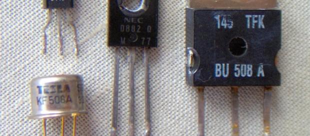 Electronic component image credit /wikipedia/commons/6/64/Electronic_component_transistors.jpg Electronic component image credit /wikipedia/commons/6/64/Electronic_component_transistors.jpg