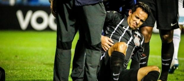 Jadson só voltará a jogar em agosto Jadson só voltará a jogar em agosto