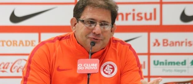 Técnico colorado já admitiu que errou Técnico colorado já admitiu que errou