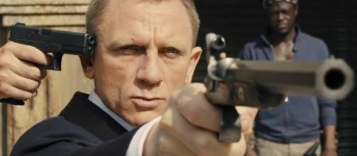 Is Daniel Craig coming back as Agent 007? [Image via Sony Pictures Entertainment/Youtube Screenshot]