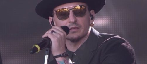 Chester Bennington dei Linkin Park si è suicidato