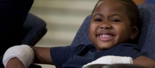 Zion Harvey, il bambino di 8 anni che grazie al trapianto oggi può svolgere a pieno il suo sport preferito