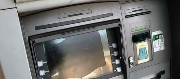 Assalto con esplosivo ad un bancomat a Talsano Assalto con esplosivo ad un bancomat a Talsano