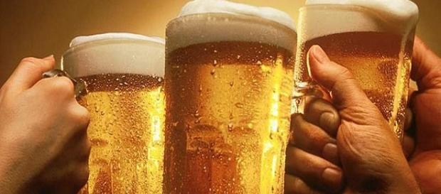 Birra, i 10 benefici di questa bevanda Birra, i 10 benefici di questa bevanda