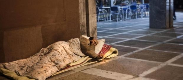 Delitos de odio contra las personas sin hogar Delitos de odio contra las personas sin hogar