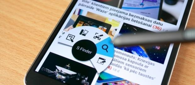 Galaxy Note 8 will have bigger top bezel/Photo via Karlis Dambrans, Flickr Galaxy Note 8 will have bigger top bezel/Photo via Karlis Dambrans, Flickr