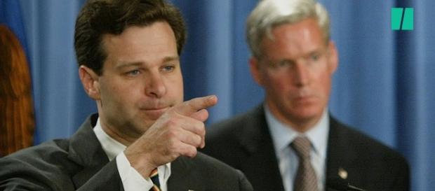 Members of Senate Judiciary Committee okays Wray for FBI post. Image credit - HuffPost/YouTube. Members of Senate Judiciary Committee okays Wray for FBI post. Image credit - HuffPost/YouTube.