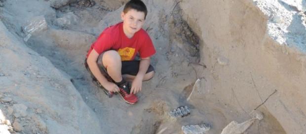 Nine-Year-Old Mexican Boy Discovers 1.2 Million-Year-Old Image - USA News & More | YouTube Nine-Year-Old Mexican Boy Discovers 1.2 Million-Year-Old Image - USA News & More | YouTube