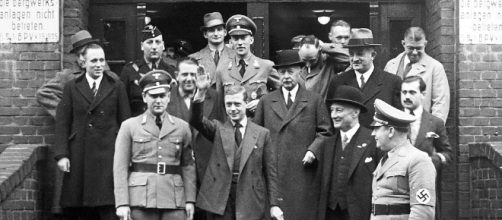 Controversial Topics: Ruined Nazi Duke of Windsor And British ... - blogspot.com