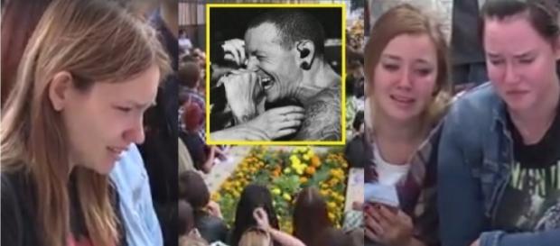 Fãs choram a morte de Chester Bennington Fãs choram a morte de Chester Bennington