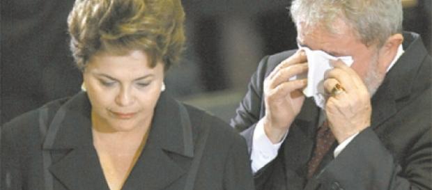 Lula e Dilma comparecem ao velório do amigo Marco Aurélio Garcia Lula e Dilma comparecem ao velório do amigo Marco Aurélio Garcia