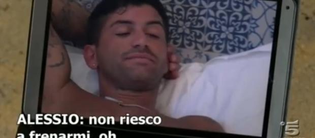 Temptation Island, Alessio Bruno ha tradito la fidanzata Valeria Temptation Island, Alessio Bruno ha tradito la fidanzata Valeria