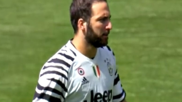 Gonzalo Higuain perde la battaglia legale col Napoli