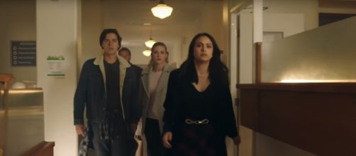 'Riverdale' season 2 - YouTube screenshot | TV Promos DB/https://www.youtube.com/watch?v=zj4rUYZxbag