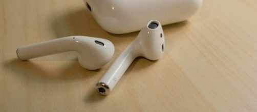Samsung working on AirPods's rival / Photo via LWYang, Flickr