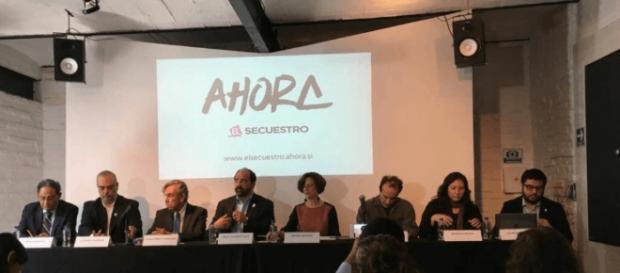 Iniciativa "Ahora". Al centro, Emilio Álvarez Icaza. Iniciativa "Ahora". Al centro, Emilio Álvarez Icaza.