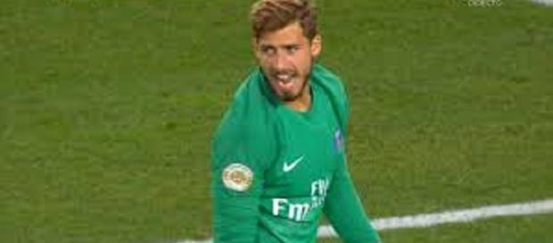 Kevin Trapp grimace, le PSG et ses supporters aussi... Kevin Trapp grimace, le PSG et ses supporters aussi...