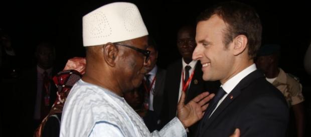 Le nouveau Président Français reste sur les pas de ses prédecesseurs Le nouveau Président Français reste sur les pas de ses prédecesseurs