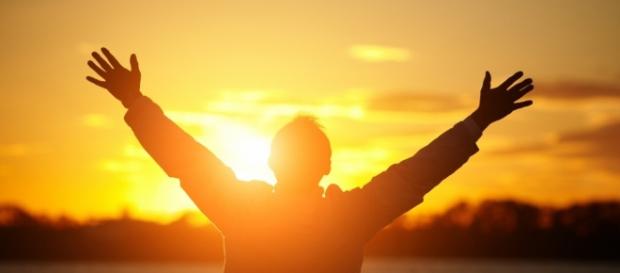Procure sempre viver feliz em qualquer lugar Procure sempre viver feliz em qualquer lugar