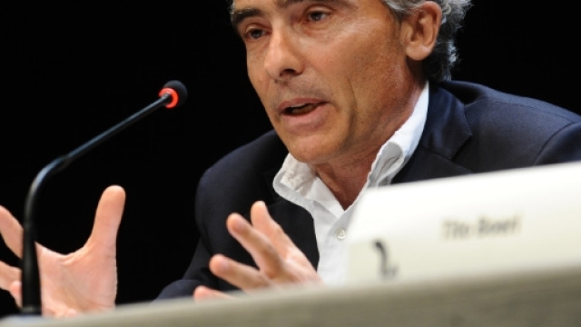 Pensioni, ultimissime notizie ad oggi, lunedì 24 luglio 2017, sulla pensione di garanzia per i giovani e sul confronto Governo-sindacati.