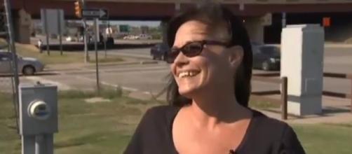Teresa Danks as seen in a screenshot from a video showing her at the Interstate - YouTube/ABC 7 Sarasota-WWSB
