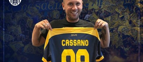 Cassano con la maglia dell'Hellas Verona