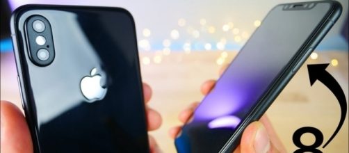 iPhone 8 - Hands On With Prototype & Case! - Apple News YouTube/EverythingApplePro