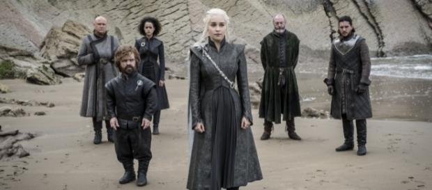 Daenerys with her crew and Jon Snow, "Game of Thrones" Season 7 Episode 4 (Photo via HBO PR/Twitter) Daenerys with her crew and Jon Snow, "Game of Thrones" Season 7 Episode 4 (Photo via HBO PR/Twitter)