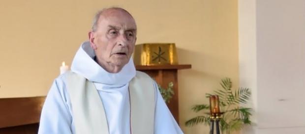 Hommage républicain et religieux au père Hamel: fondements pour une laïcité ouverte Hommage républicain et religieux au père Hamel: fondements pour une laïcité ouverte