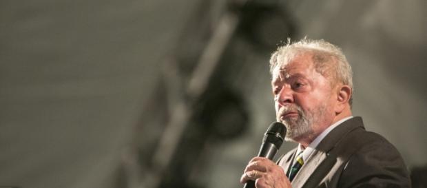 Lula tem R$ 9 milhões em planos de previdência bloqueados Lula tem R$ 9 milhões em planos de previdência bloqueados
