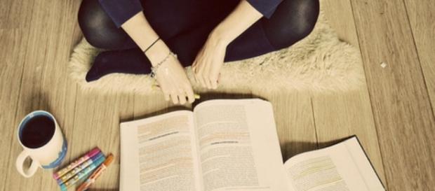 O primeiro passo para organizar os estudos é saber o motivo pelo qual se estuda O primeiro passo para organizar os estudos é saber o motivo pelo qual se estuda