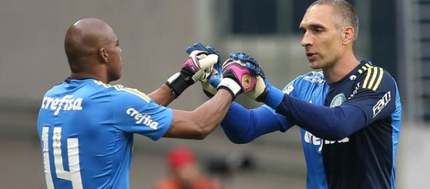 Os dois goleiros são super queridos. Os dois goleiros são super queridos.