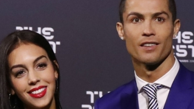 PHOTO : Quand CR7 et sa compagne se câlinent !