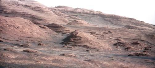 An image of Mars’ surface taken by Mast Camera on NASA's Curiosity rover. Photograph courtesy of: NASA Goaddard Space Flight Center/Flickr