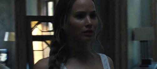Jennifer Lawrence nel film 'Mother!' di Darren Aronofsky.