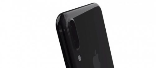 Apple's iPhone 8 latest leaks suggest the flagship device will not hit the store shelves soon -- EverythingApplePro / YouTube
