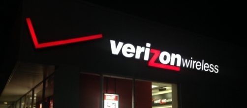 Verizon violates net neutrality: here's how / Photo via Mike Mozart, Flickr