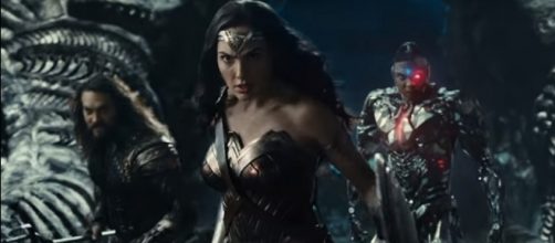 Wonderwoman, Aquaman, and Cyborg preparing for a fight - YouTube/Warner Bros. Pictures